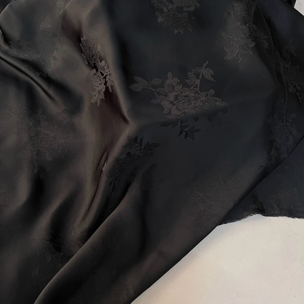 黑色提花带萝孔香云纱真丝布料50姆米真丝新中式上衣面料