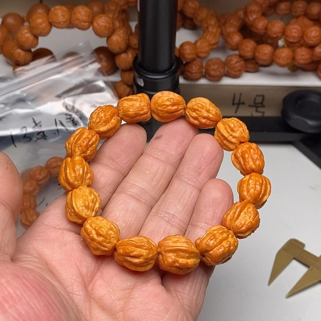 木质类文玩核桃1.5金蝉