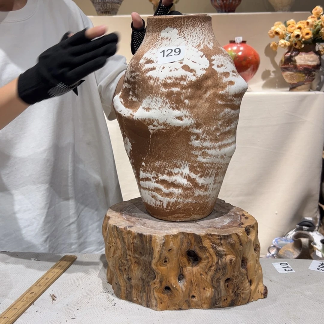 129花瓶LNG加气站附近，！