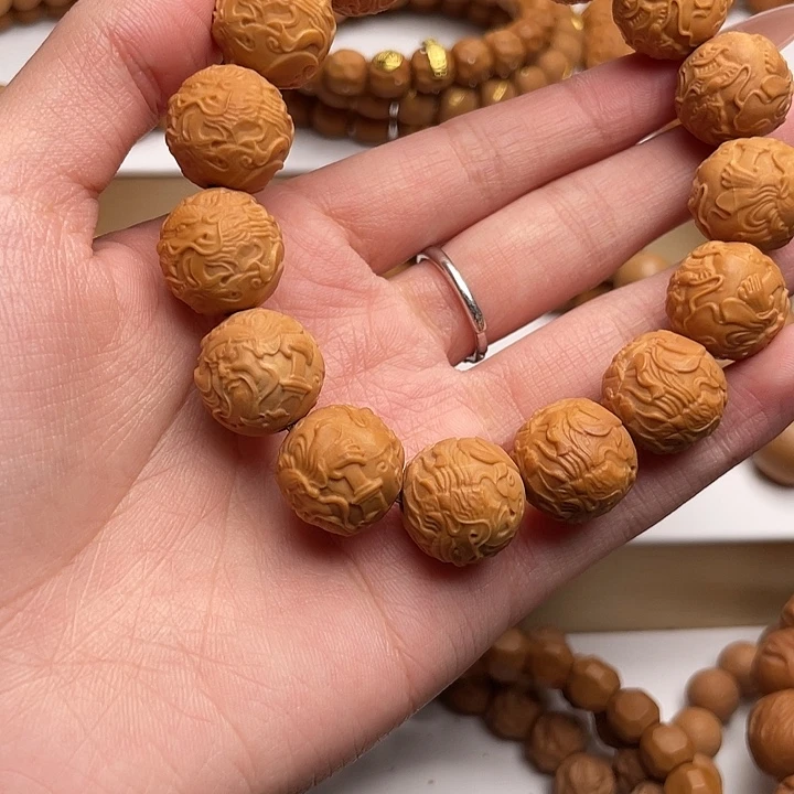 猴头核桃吊坠二等大关公微瑕款