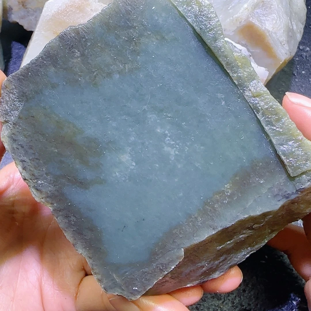 和田玉未镶嵌珠宝半成品