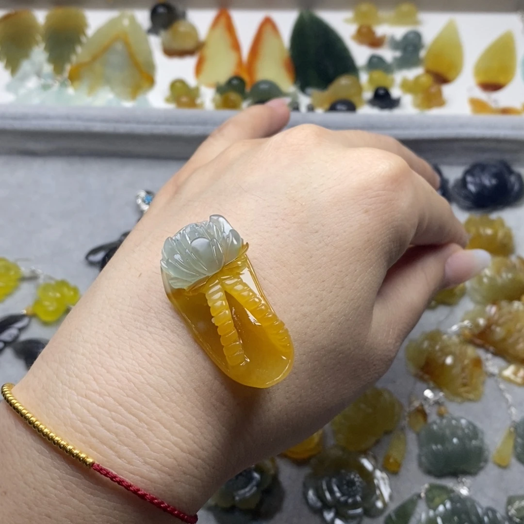 幸***星蛇纹石玉未镶嵌耳饰/颈饰