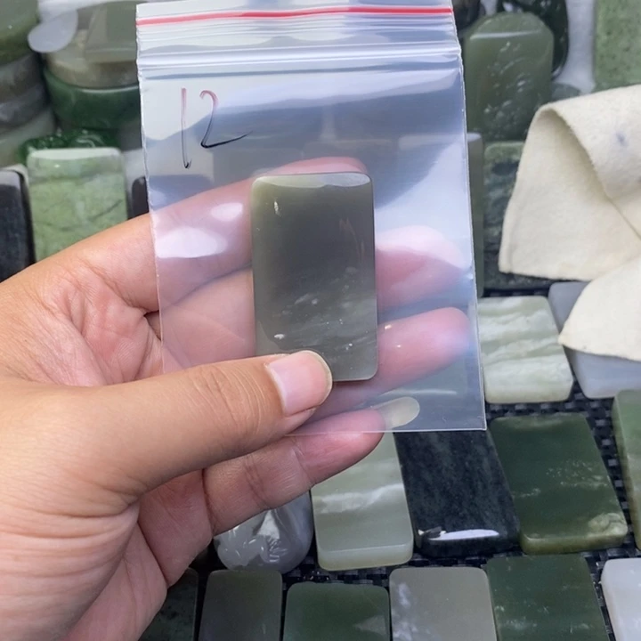 未镶嵌和田玉珠宝半成品
