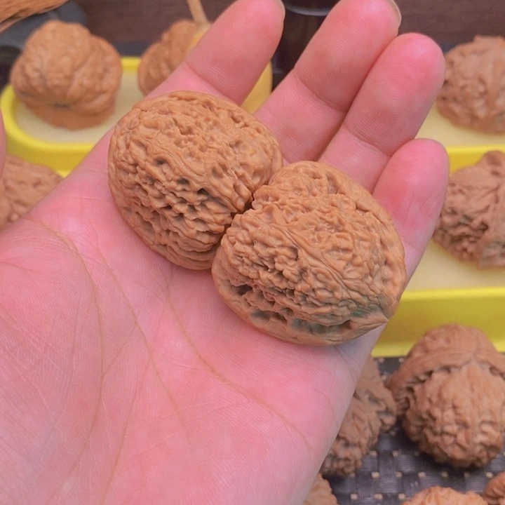 核桃手串/手链崔南疆石狮子头38尺肚子差个尺边0.5