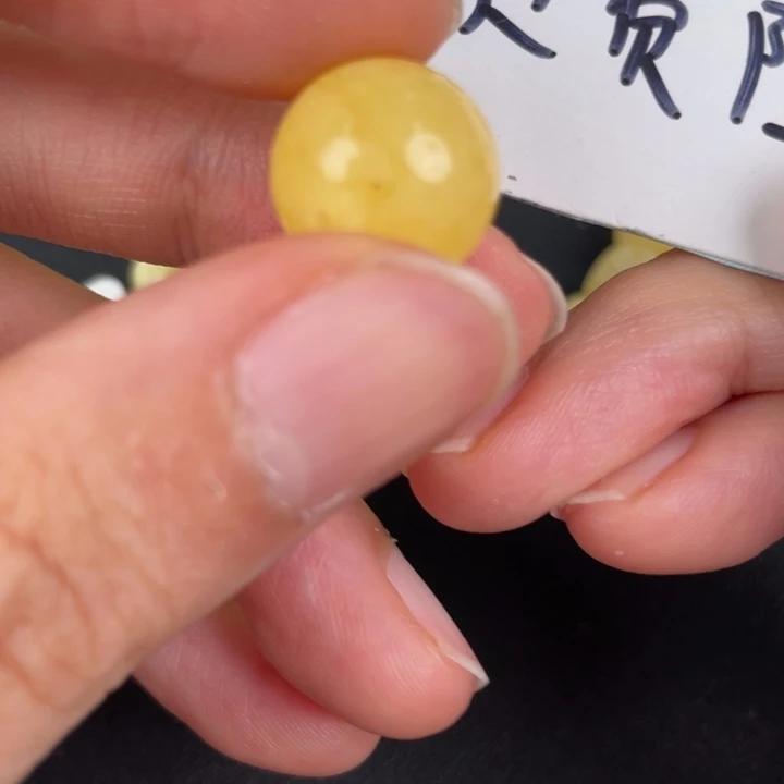 琥珀裸石未镶嵌天然38