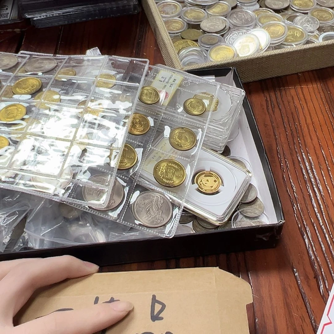 拍品。