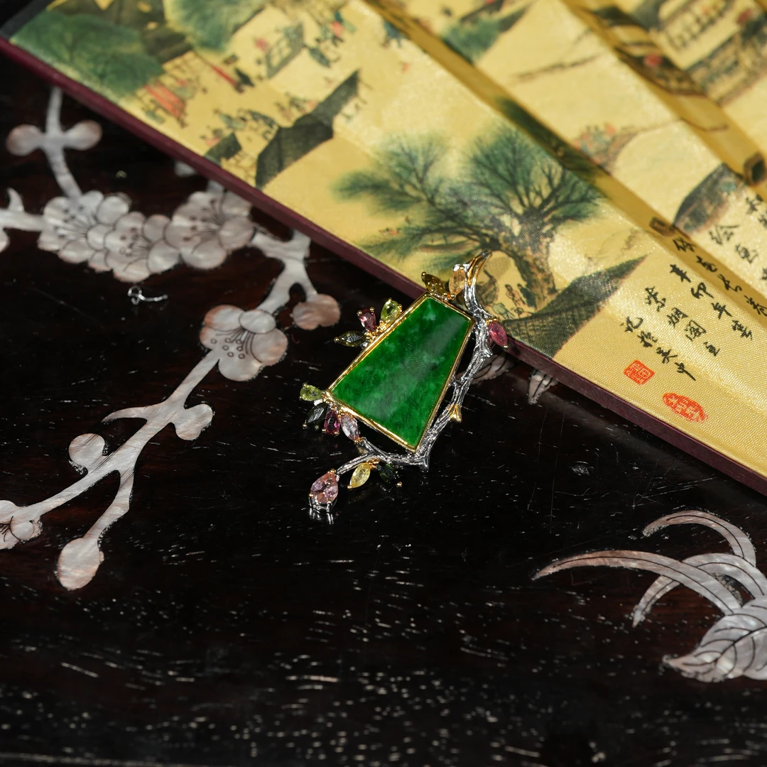1.12香港王老板-翡翠镶嵌吊坠o117