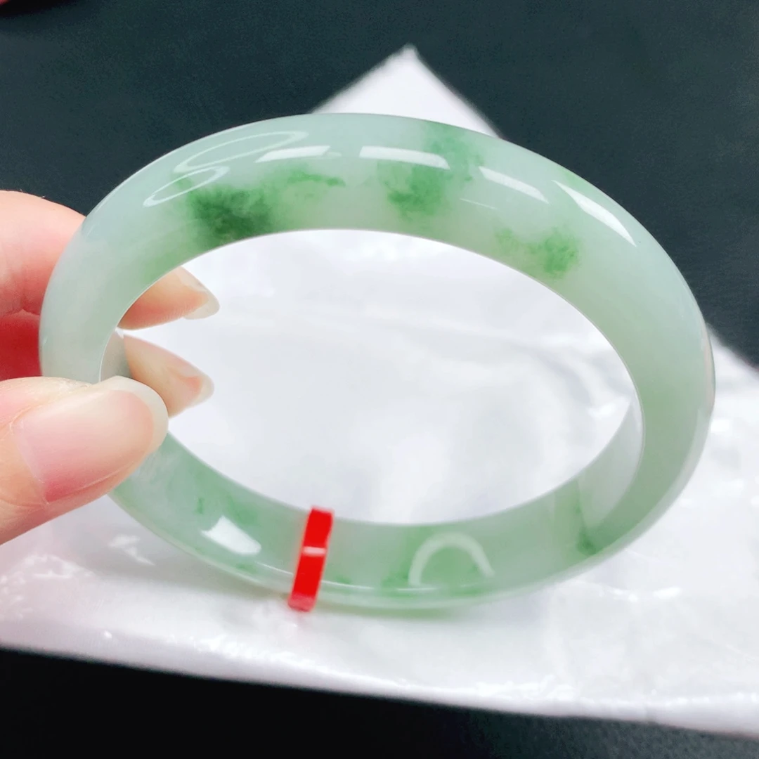 翡翠未镶嵌手镯61圈