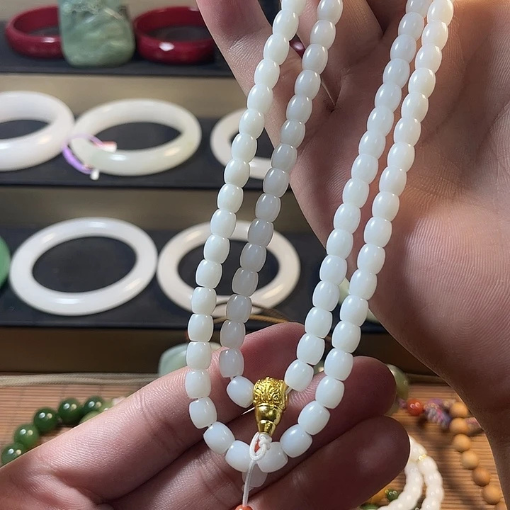 和田玉未镶嵌手链