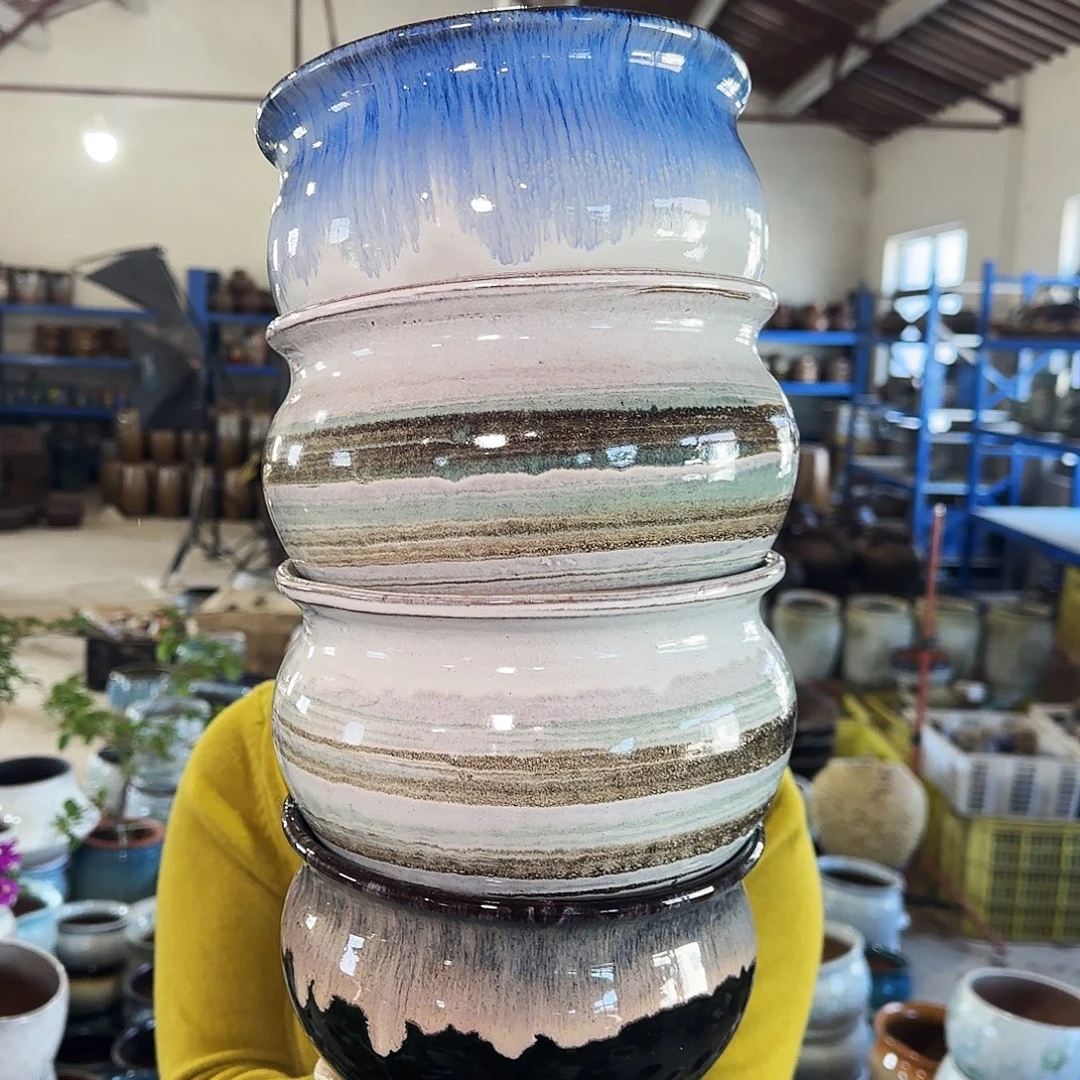 花盆紫砂高12.13口18.19。微瑕