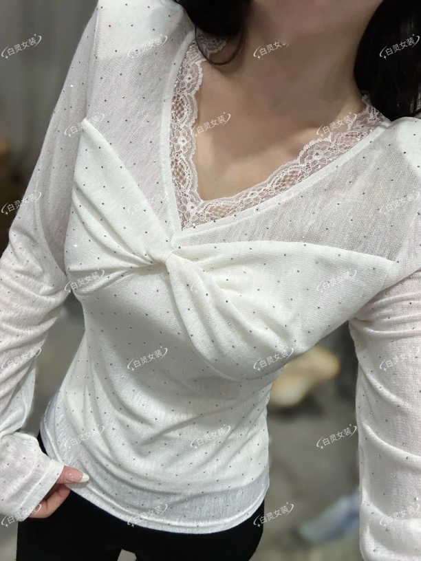 5（3138）新款纯欲扭结蕾丝花边V领磨毛长袖上衣女显瘦T恤