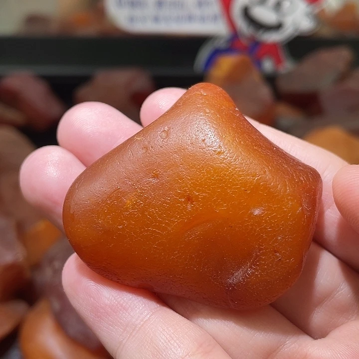 裸石琥珀未镶嵌海漂全皮吊坠把件