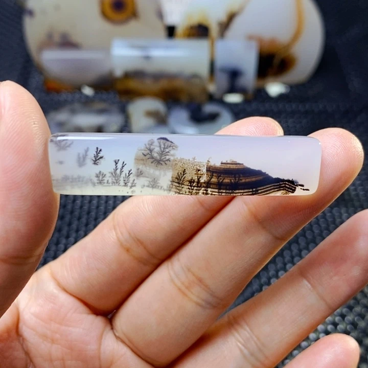 海***川未镶嵌玛瑙/玉髓珠宝半成品