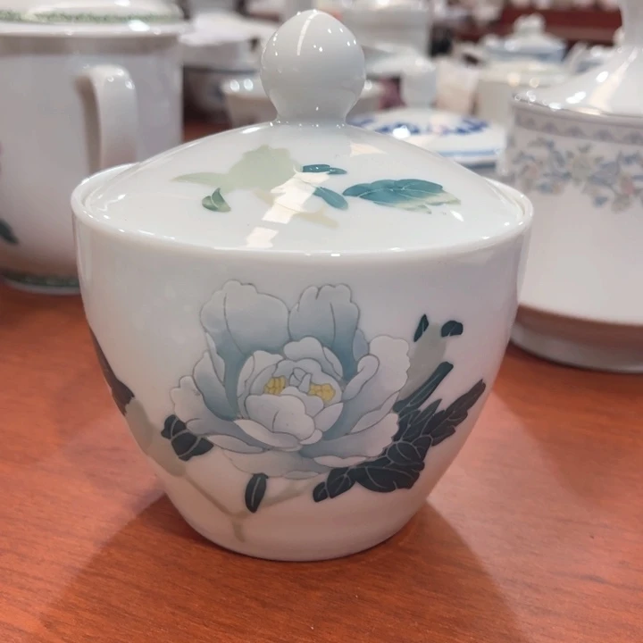 陶瓷手绘茶叶罐釉下五彩