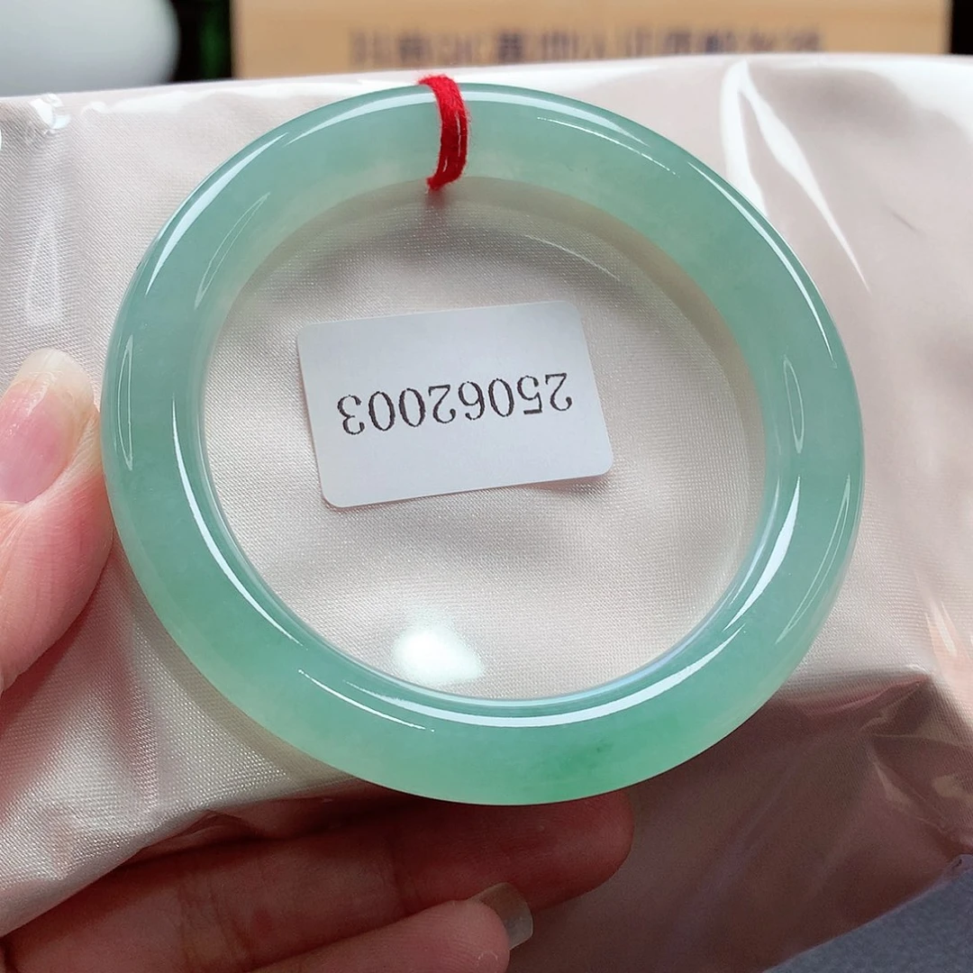 未镶嵌手镯（圆镯）翡翠78号，天然A货翡翠手镯