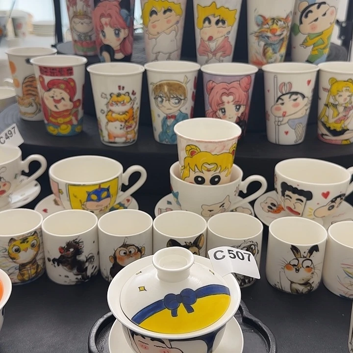 L***y陶瓷工艺美术职业