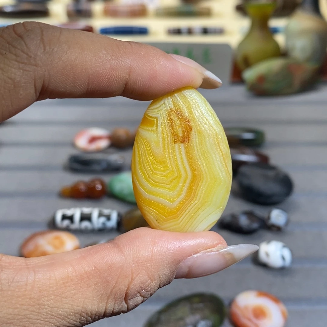 源***^玛瑙/玉髓颈饰合金