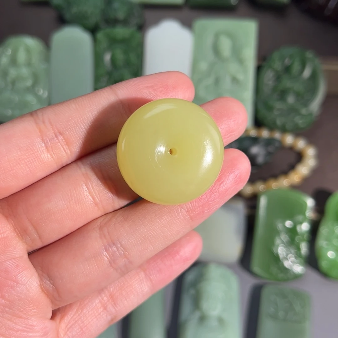和田玉挂件未镶嵌黄口平安扣定制