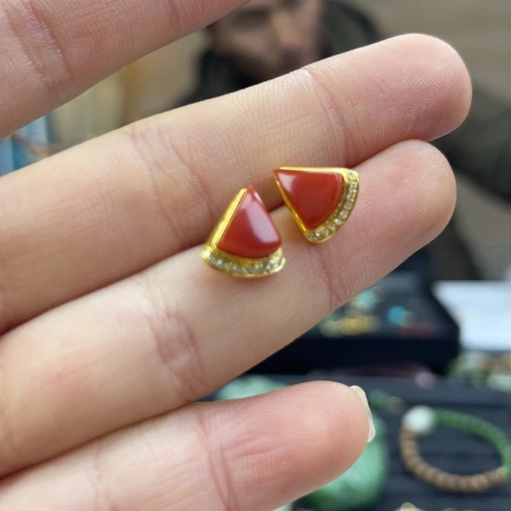 南红玛瑙18K金镶嵌颈饰