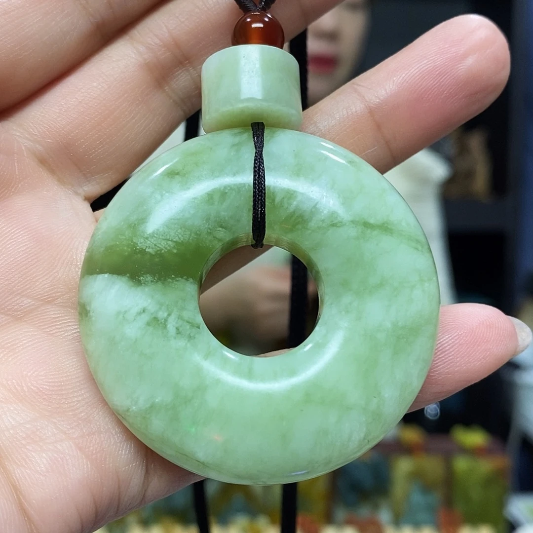 未镶嵌岫玉挂件吊坠