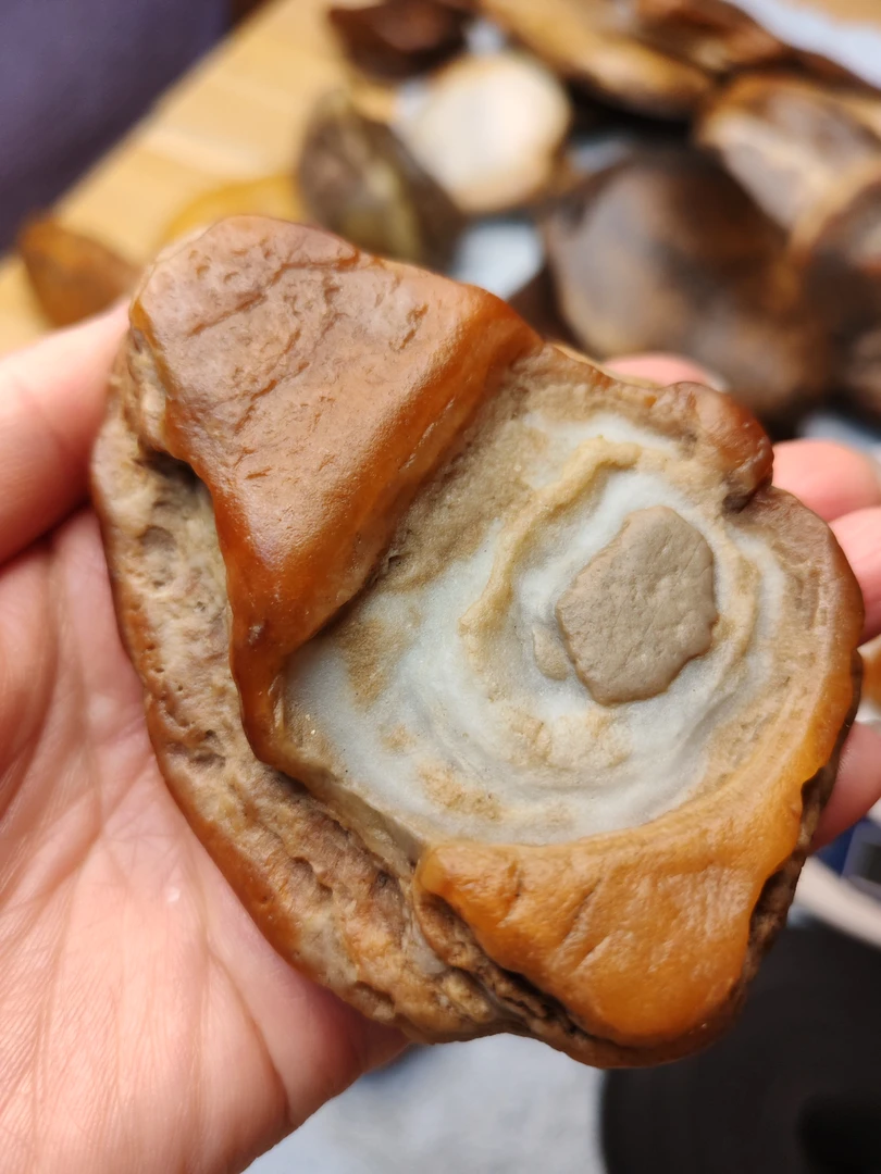 唐河彩玉石直播间选款