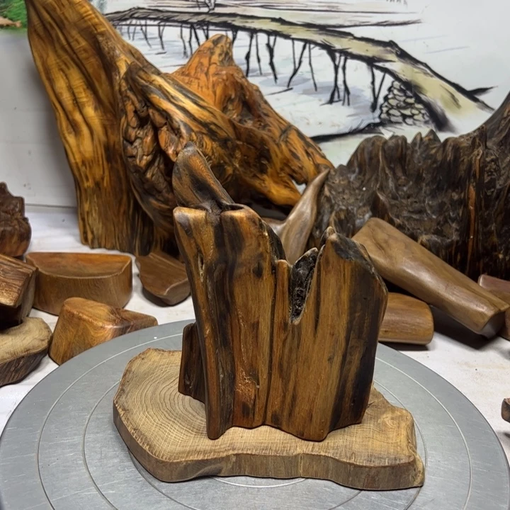 大***鑫木一物一拍56摆件