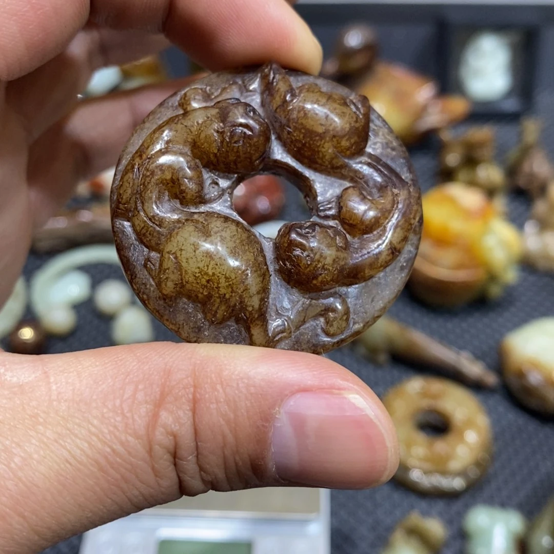 和田玉（糖玉）颈饰未镶嵌