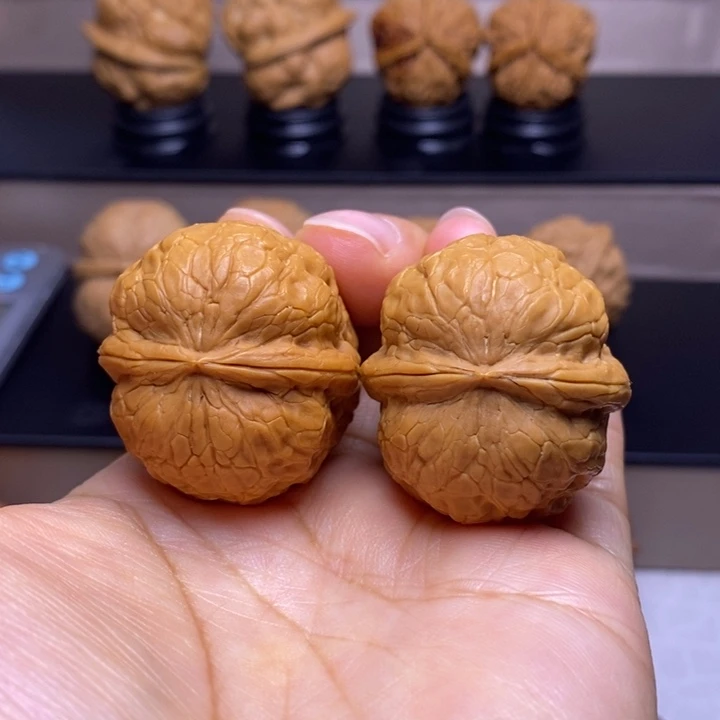 文玩核桃把件瓷娃娃32
