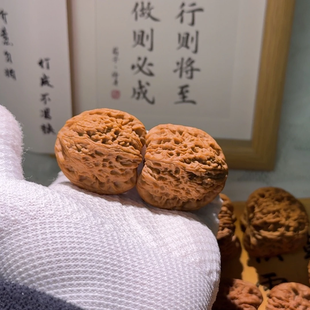 文玩核桃吊坠38高炮南疆石