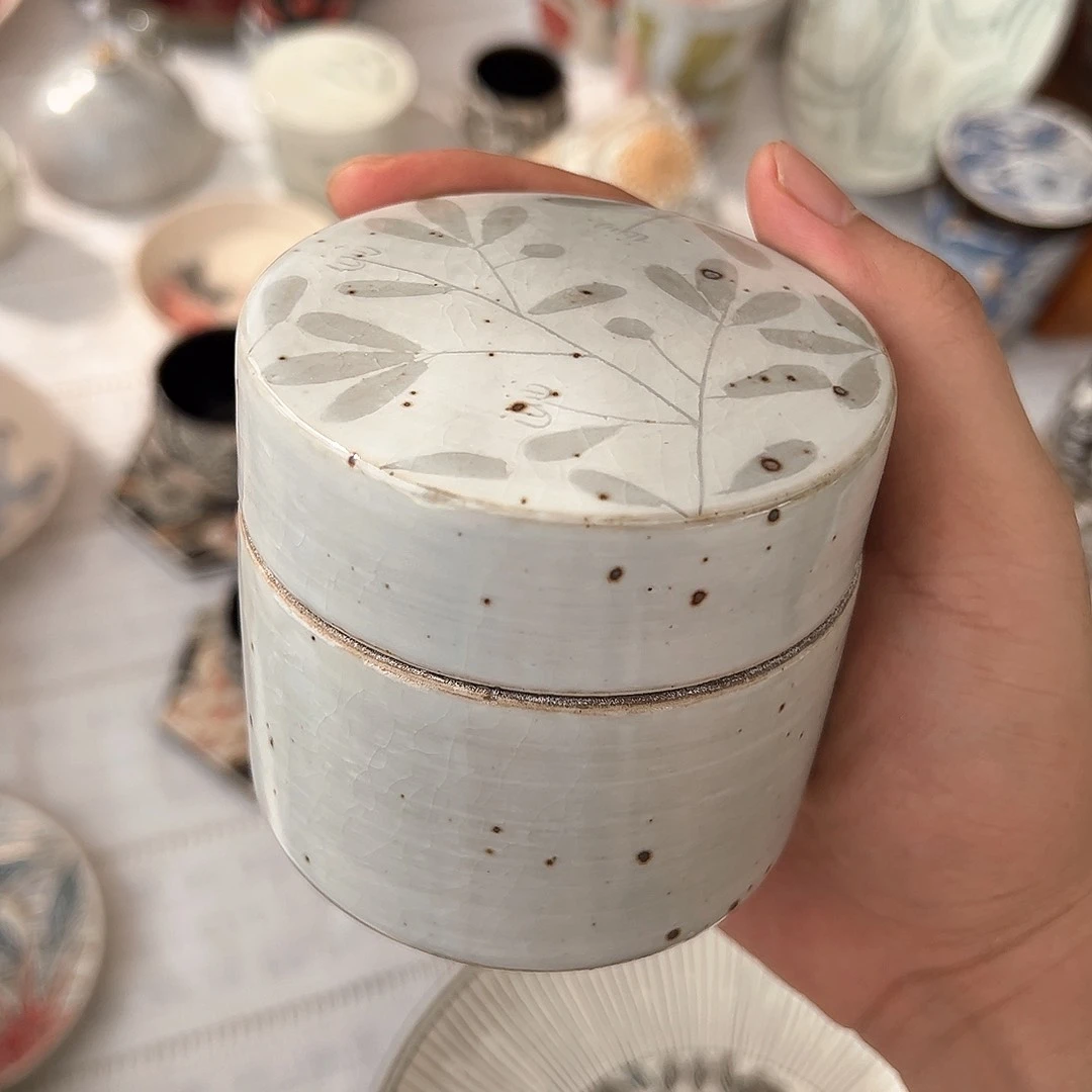 睡**。景德镇手工制作瓷杯