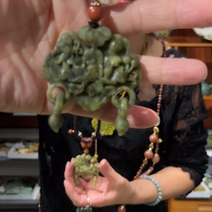 未镶嵌岫玉毛衣链