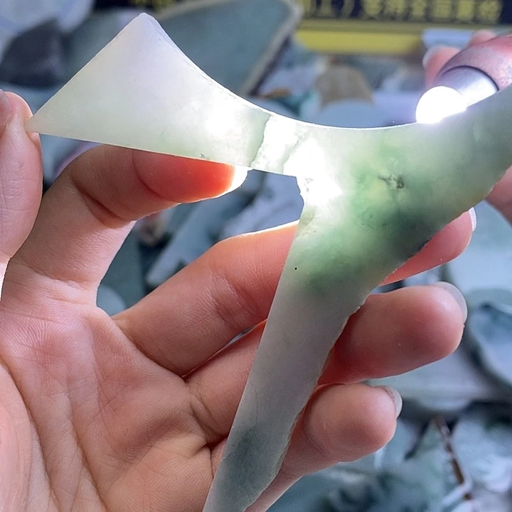 翡翠裸石纯天然翡翠