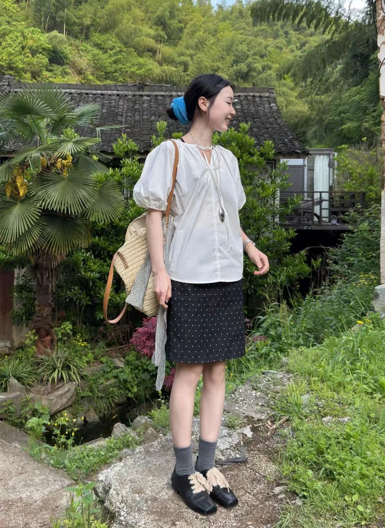2025新款甜美温柔风衬衣系带泡泡袖短袖圆领衬衫女百搭半群