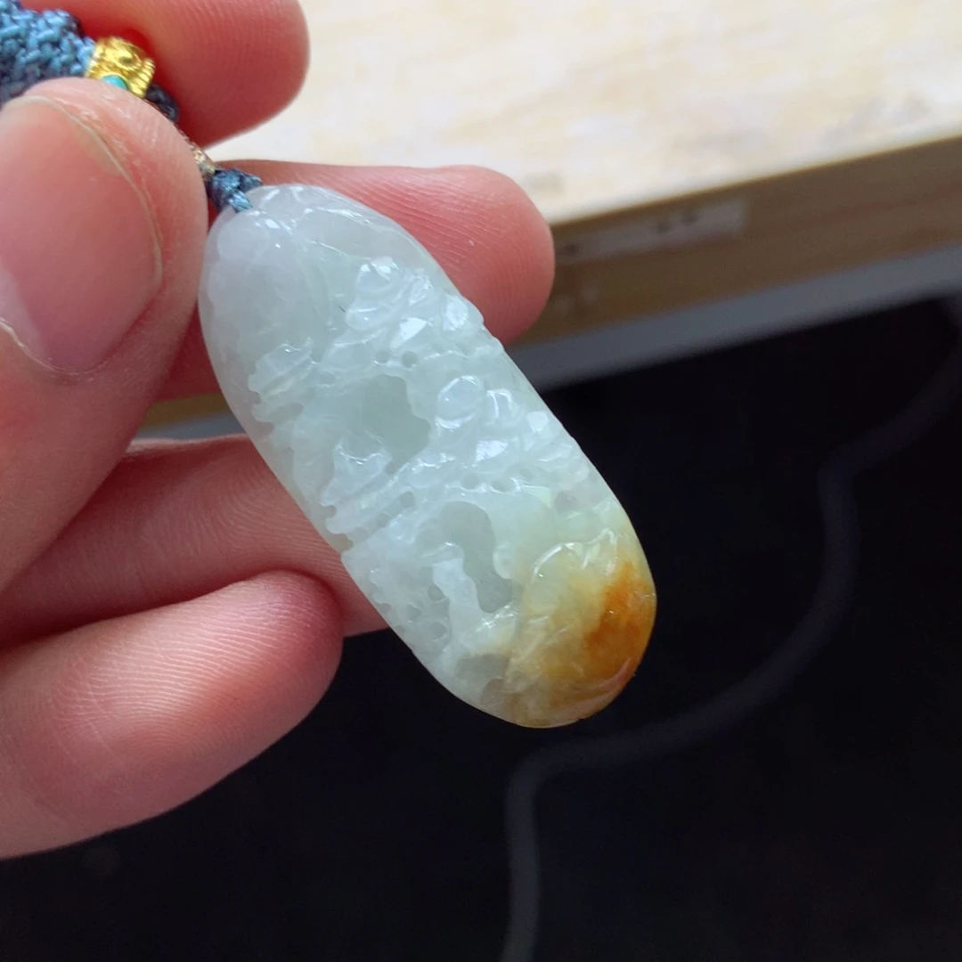 翡翠颈饰未镶嵌吊坠