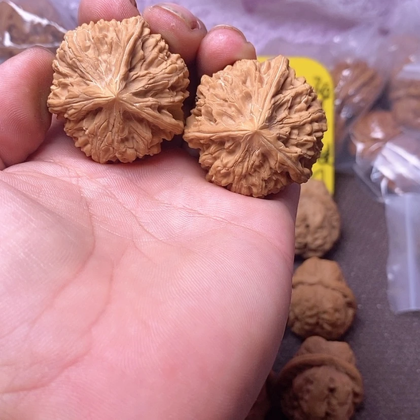 【闪购商品】吊坠文玩核桃41文山三棱