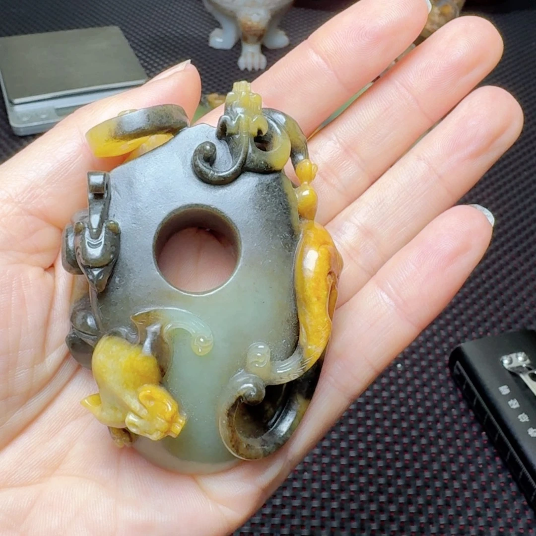 和田玉挂件未镶嵌八****赢