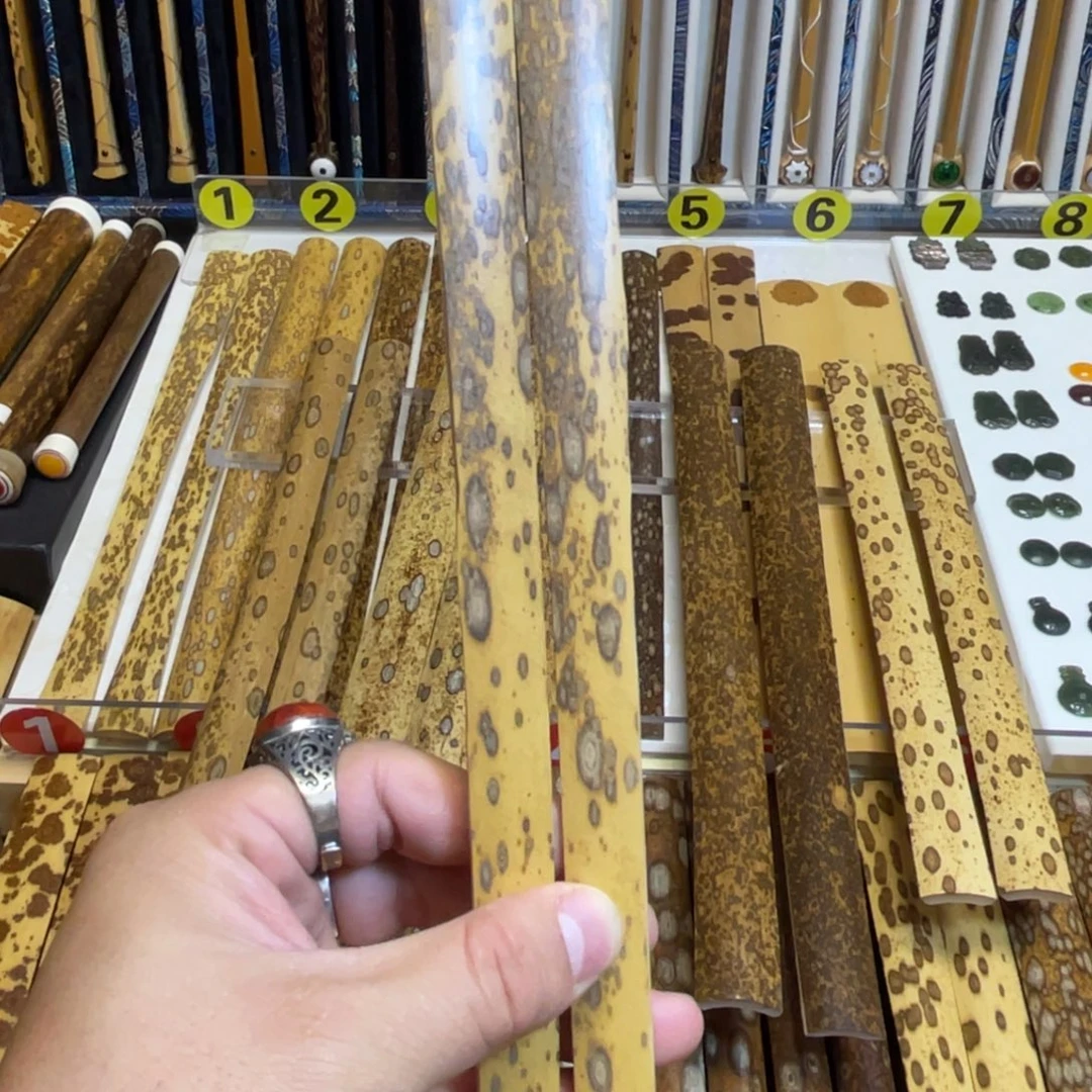 扇子老梅鹿 腊底白花 8916