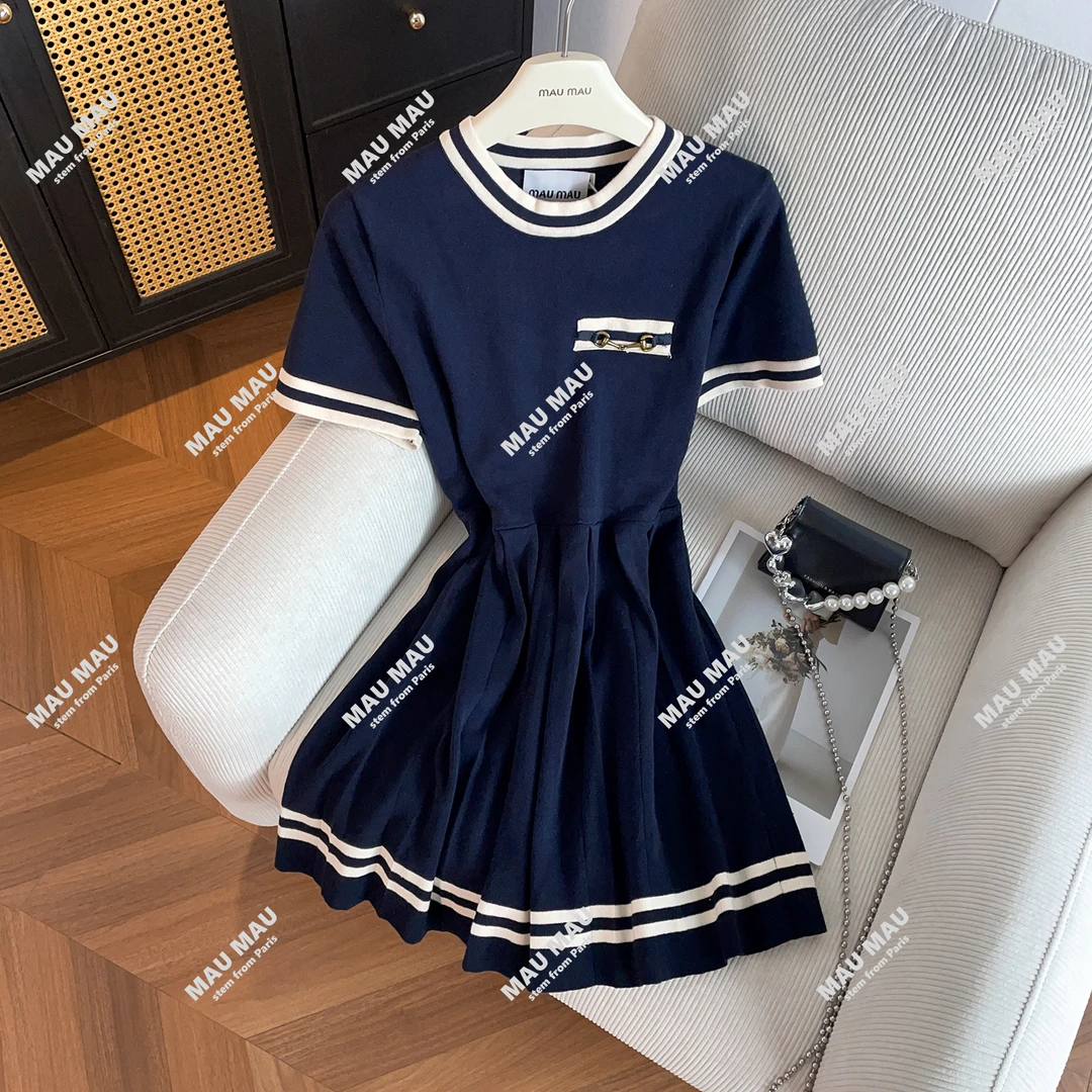 MIUMEM 2025年新款针织连衣裙女撞色宽松短袖阔摆裙 DY8061