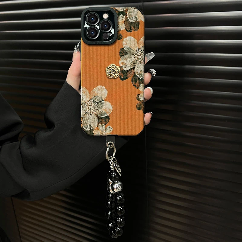 适用【苹果16promax】清新花朵ins风小羊皮创意全包网红手机壳女款