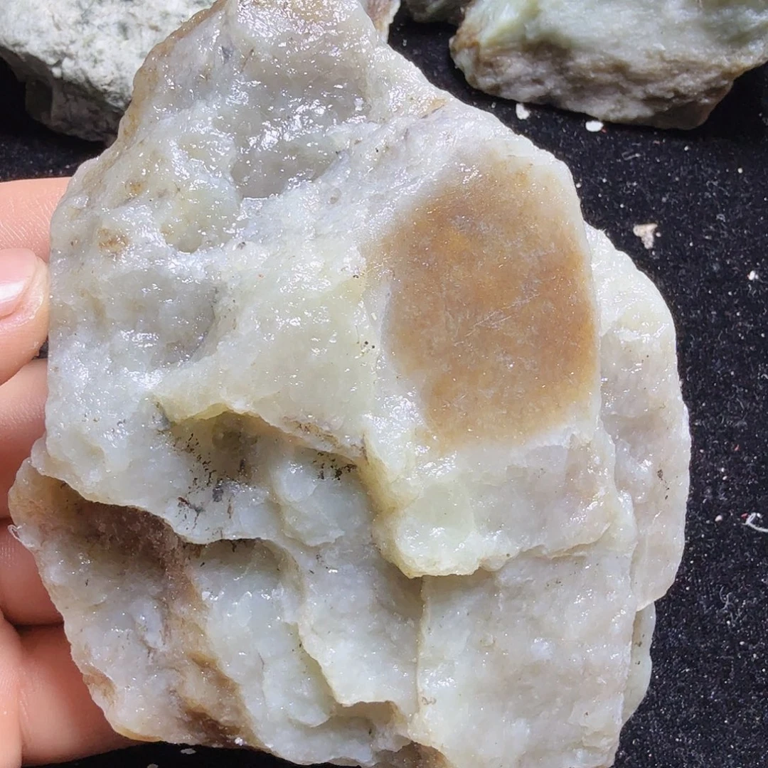 和田玉（糖玉）未镶嵌珠宝半成品