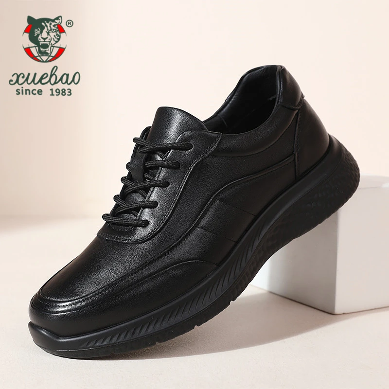 男士百搭休闲皮鞋男款爆款2025新款行政通勤鞋软底防滑真皮运动鞋