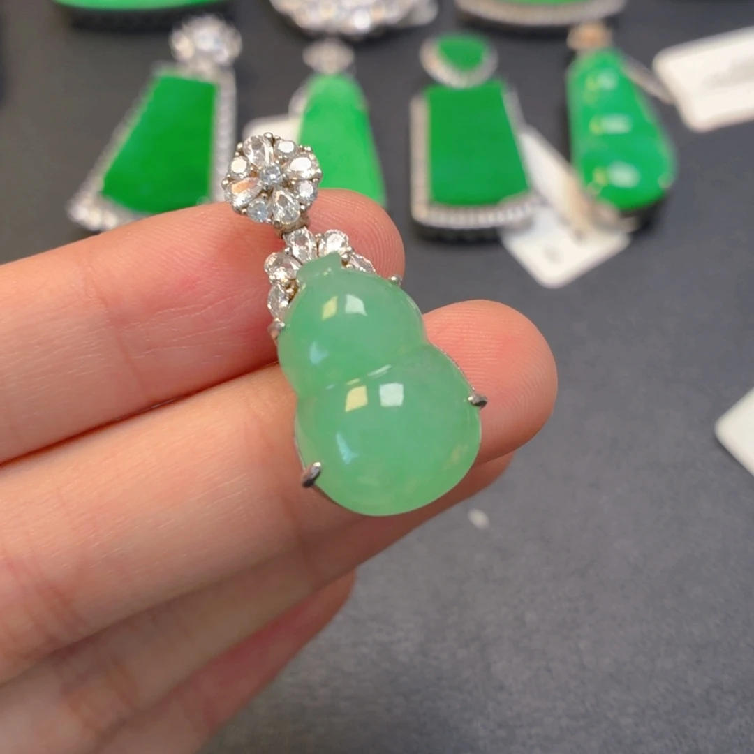 翡翠银S925镶嵌颈饰