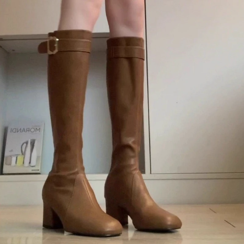 法式浪漫！复古棕色方头粗跟长筒靴女2025新款秋季不过膝高筒靴