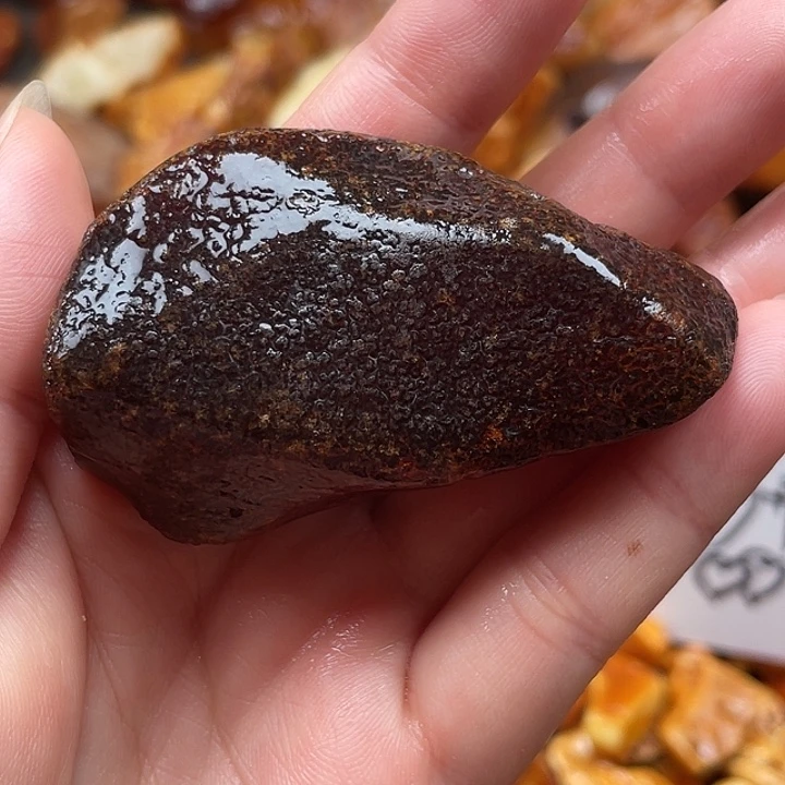 定制琥珀黑蛋原石