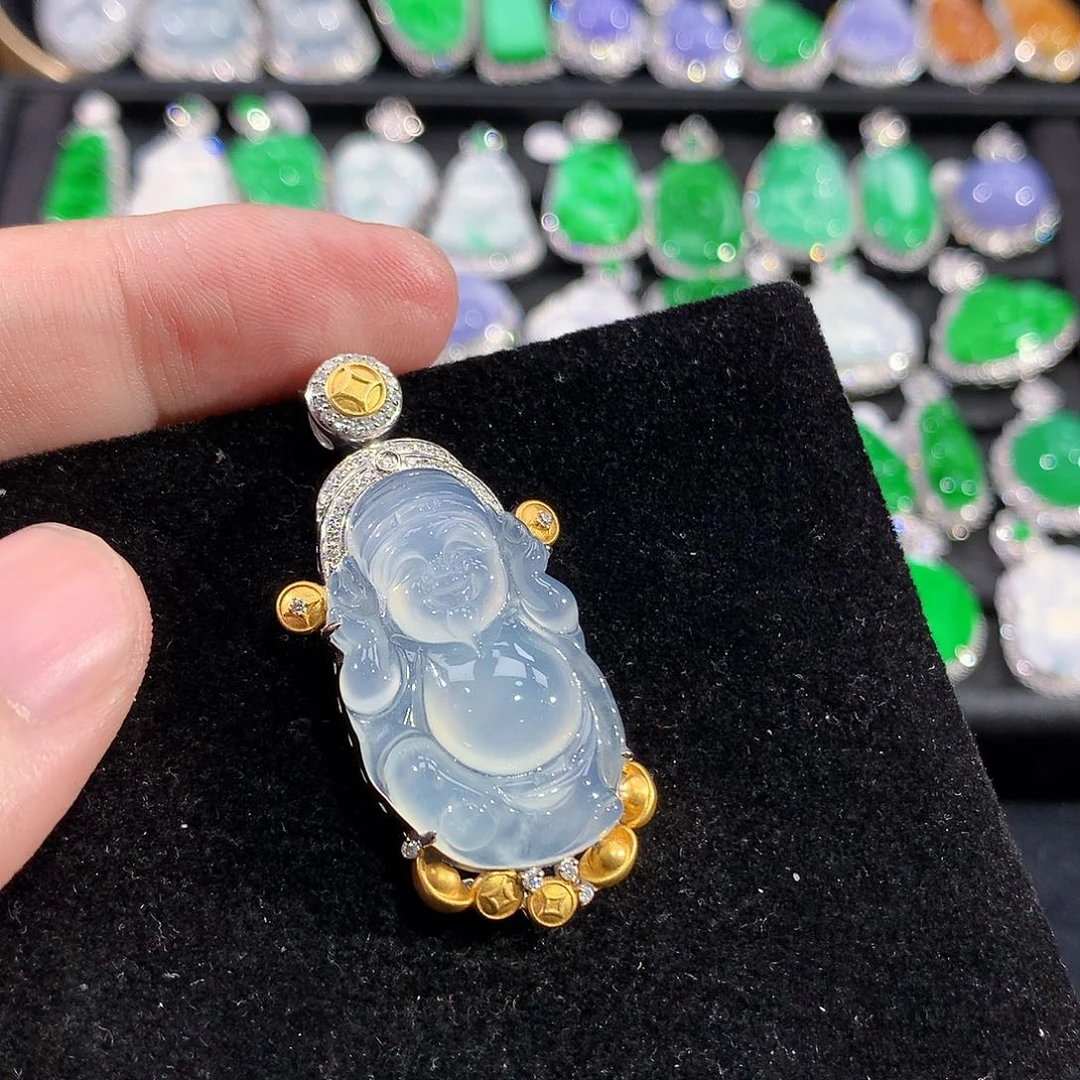 翡翠18K金镶嵌颈饰