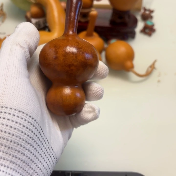 A***财天然手捻老皮葫芦