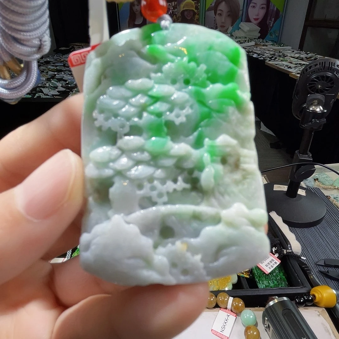 颈饰未镶嵌翡翠一