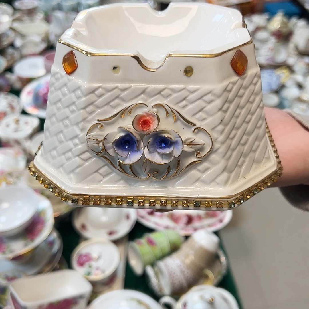 鹿与海陶瓷有限责任公司