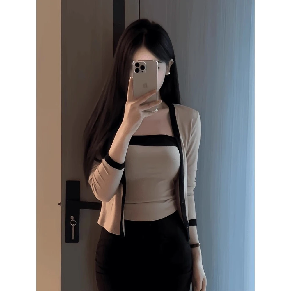 纯欲气质风撞色抹胸吊带内搭女秋冬新款修身显瘦长袖短款开衫套装