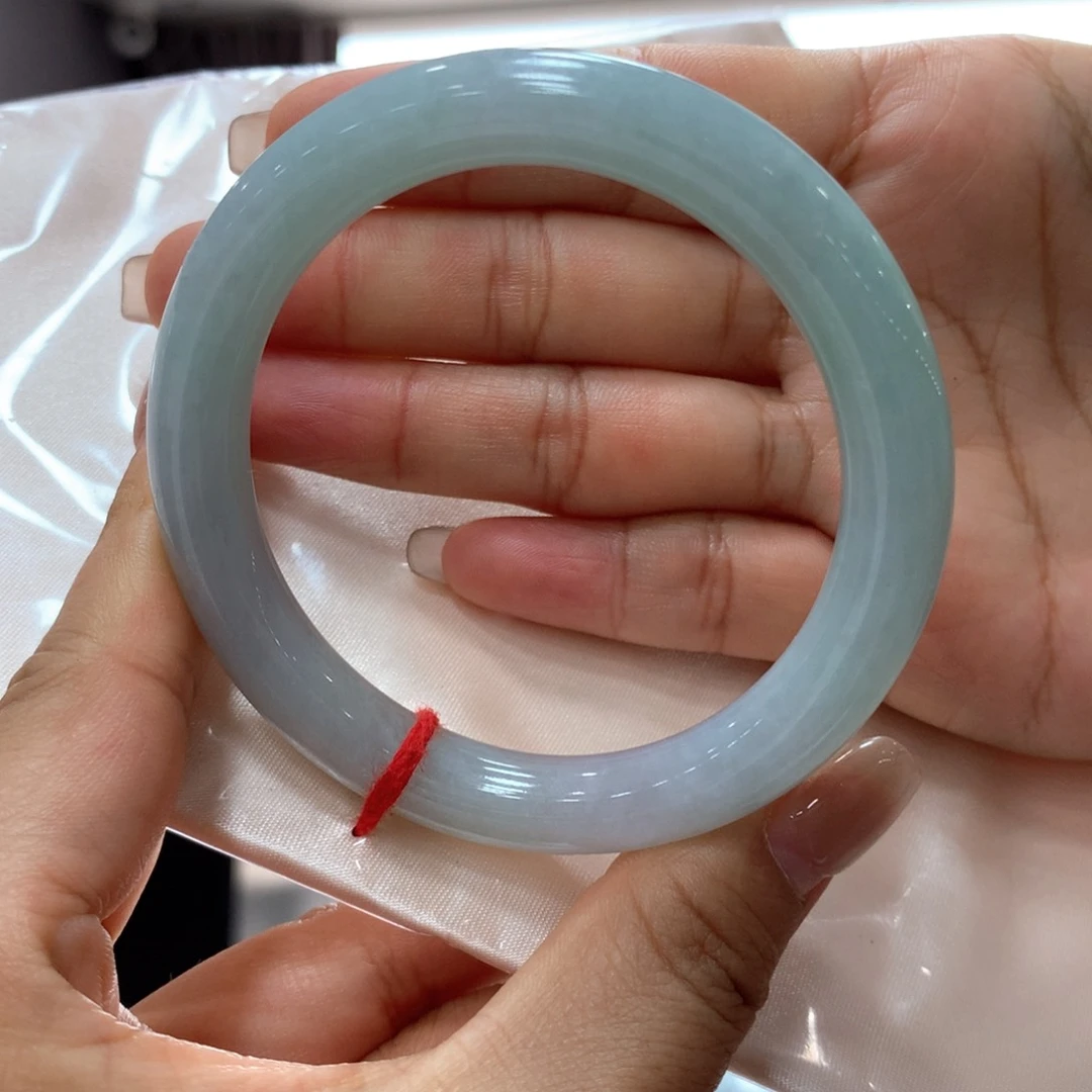 翡翠手镯未镶嵌买断